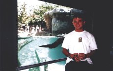 Derrire l'aquarium