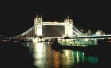 Le tower Bridge la nuit